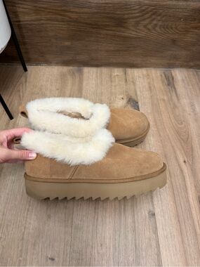 UGG Nita Platform Slipper Sz 12